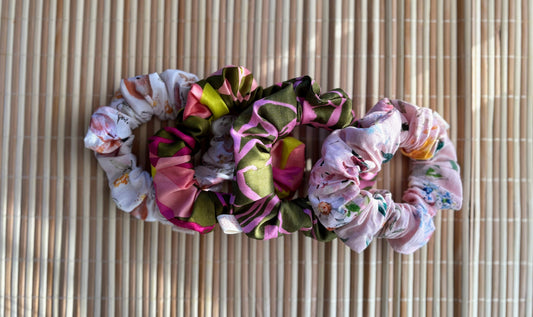 MaallinenDesign hiusdonitsi, pehmeä ja joustava scrunchie, käytössä hiusten pitoa ja tyyliä varten, vaaleanpunainen väri