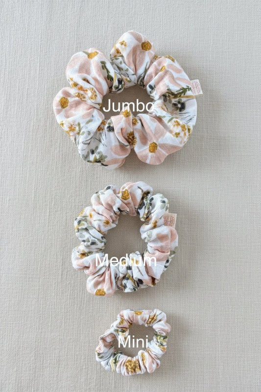 MaallinenDesignin puuvillainen hiusdonitsi tai scrunchie, pehmeä ja hiuksille lempeä vaihtoehto, kolme eri kokoa