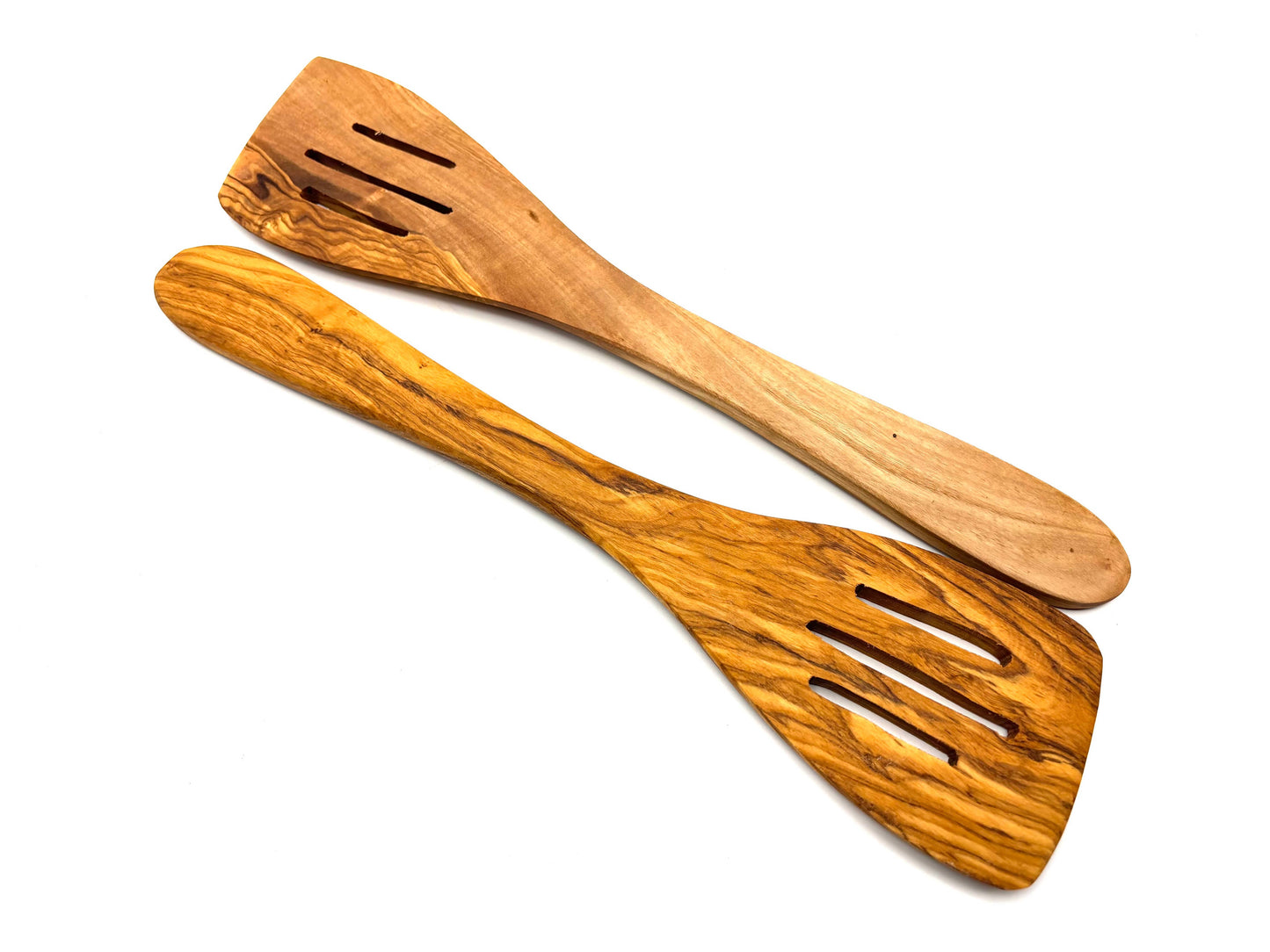 Slotted spatula made of olive wood, length 30 cm - MaallinenDesign