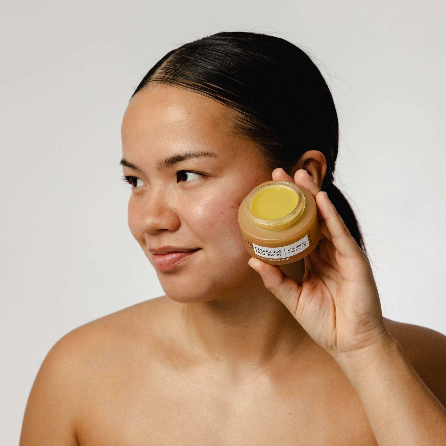 Natural Spa puhdistusbalsami kauralla ja E-vitamiinilla, 55ml