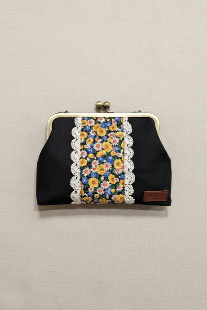 Kehys clutch pellavaa, Hilma