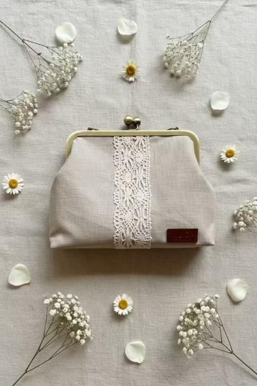 Kaiku kehyslaukku MaallinenDesign. pellavainen clutch