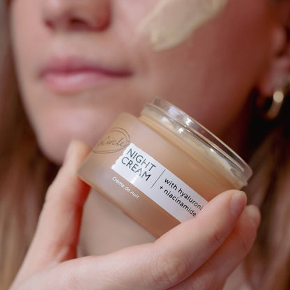 Eco Anti-Aging Spa -yövoide hyaluronihapolla ja niasiiniamidilla, 55ml