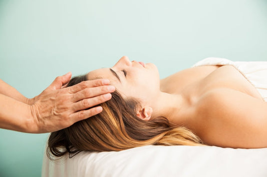Reiki Energiahoito hyvinvoinnin tueksi